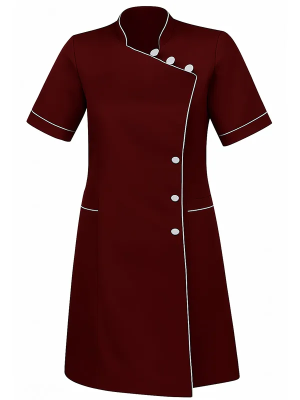 Sukienka z asymetrycznym zapięciem